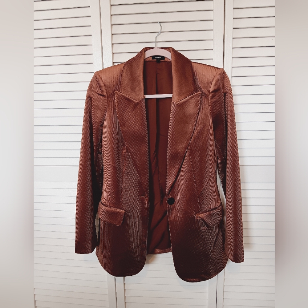 Elegant jacket from the express brand, brown corduroy fabric.